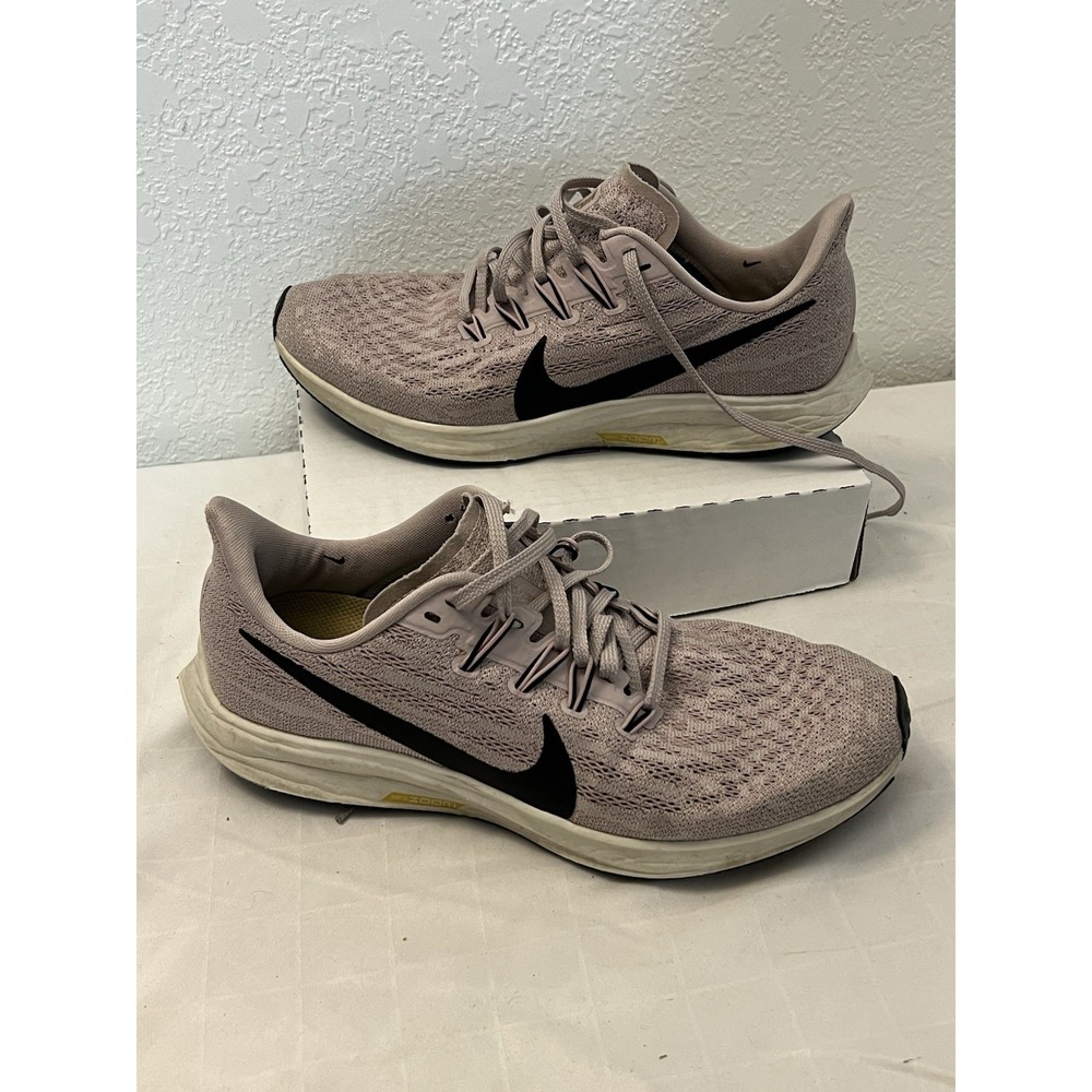 Womens Nike Zoom Pegasus 36 Size 9 Platinum Violet Pink Purple Running Shoes